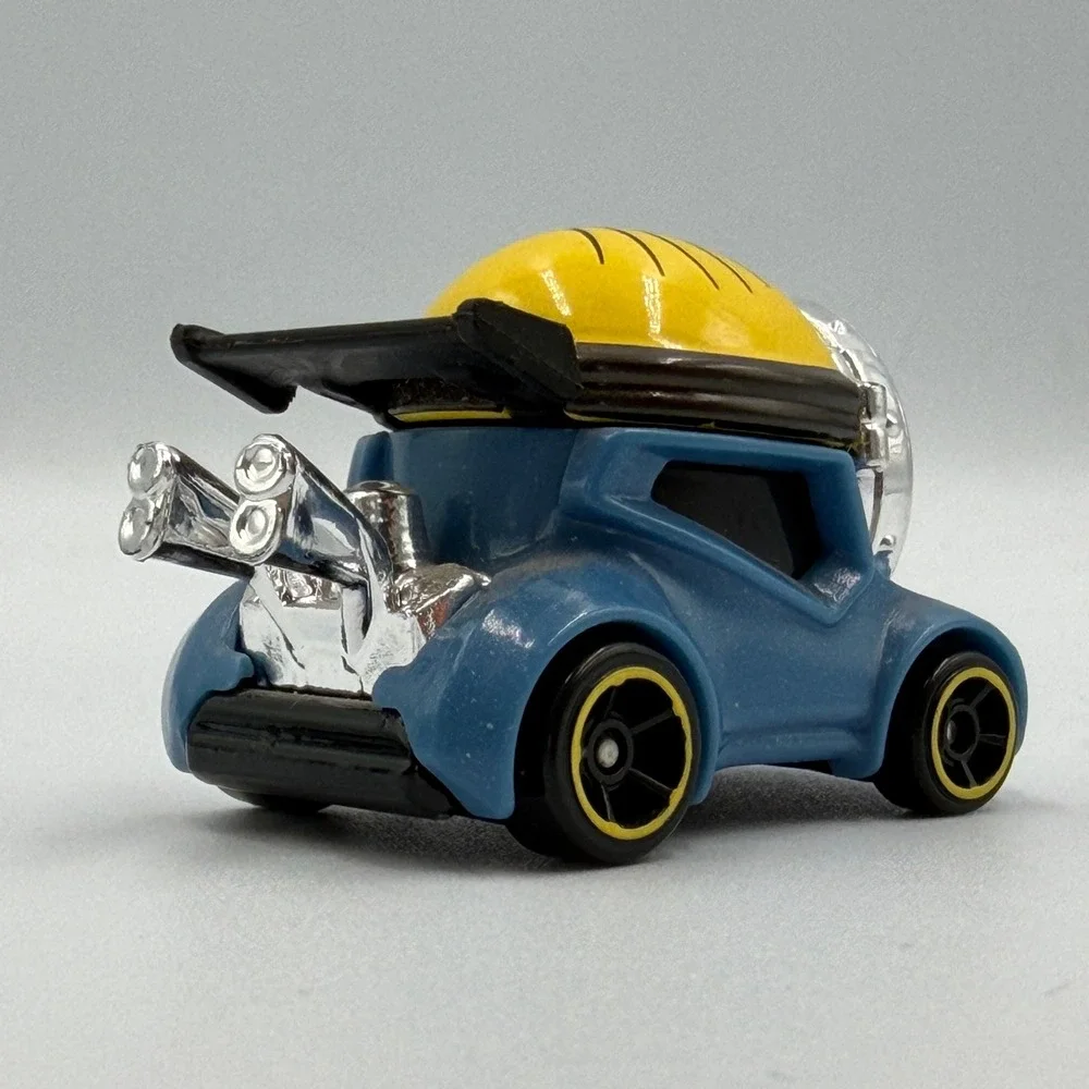 Hot Wheels Character Cars Minions 4 Different 1:64 Loose Lot